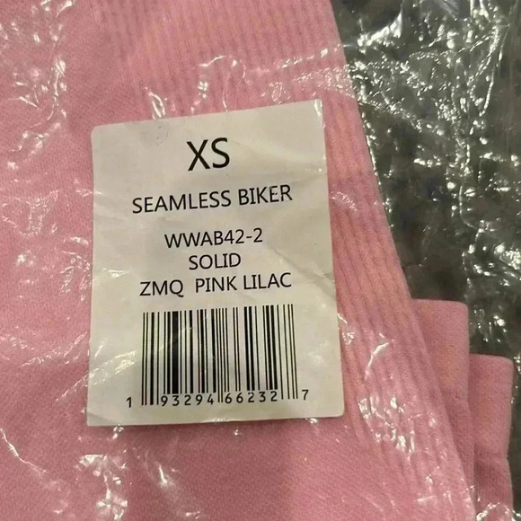 WeWoreWhat Seamless Biker Solid Pink Lilac - Picture 6 of 6
